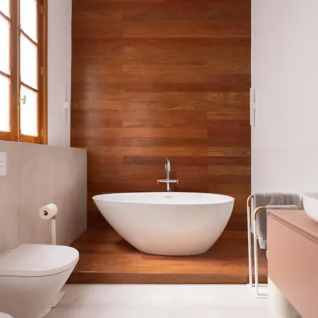 Eden Luxury Premier Penthouse Apartment