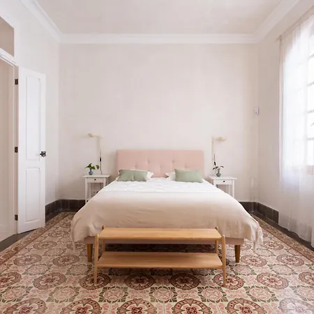 Eden Luxury Premier Penthouse Apartment